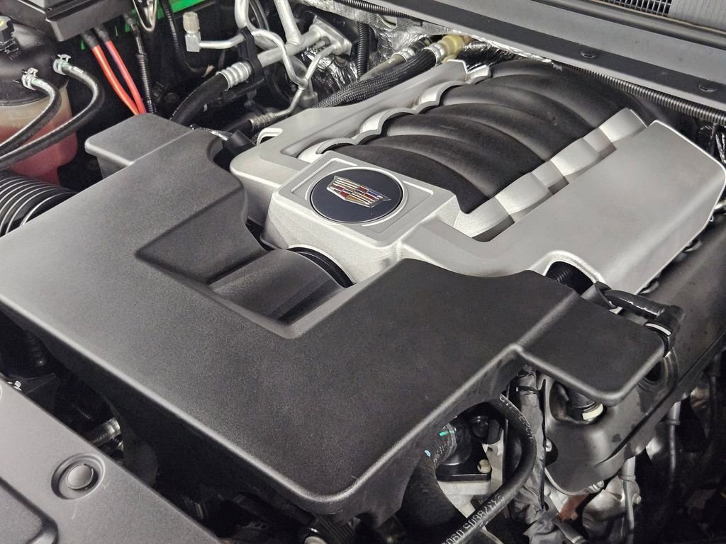 Used 2018 Cadillac Escalade Premium Luxury image 41