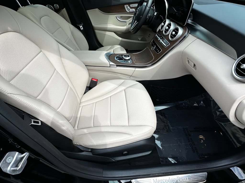 Certified 2021 Mercedes-Benz C 300 4MATIC Sedan image 15