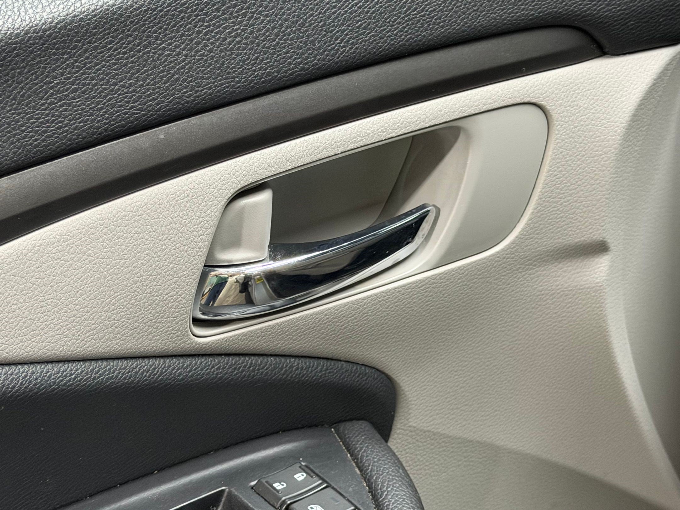 Used 2020 Honda Pilot LX image 31