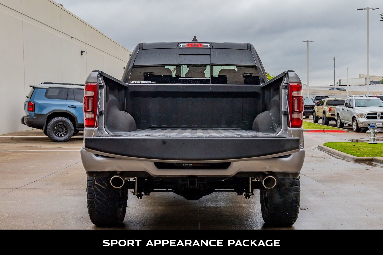 Used 2023 RAM 1500 Laramie AWD/4WD image 8
