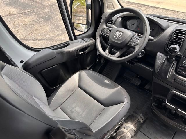 Used 2025 RAM ProMaster 2500 w/ Convenience Group FWD image 11