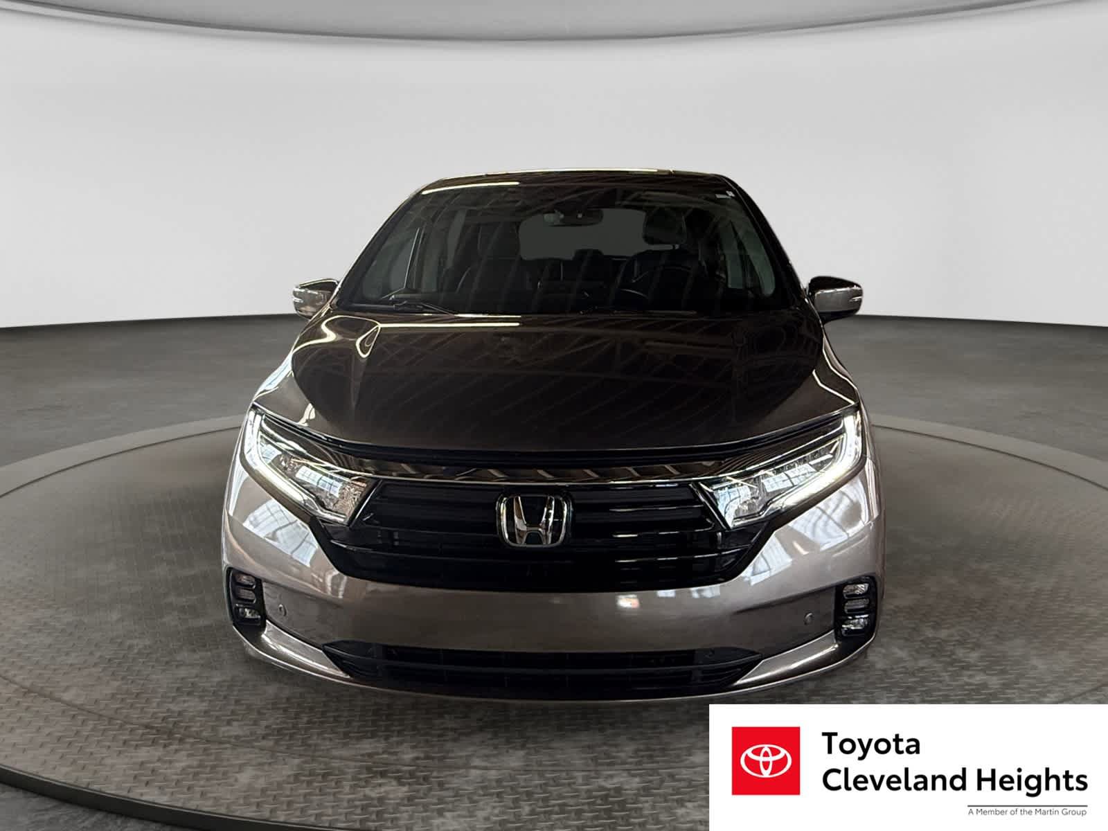Used 2021 Honda Odyssey Elite image 2