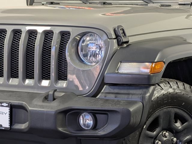 Used 2019 Jeep Wrangler Unlimited Sport image 2