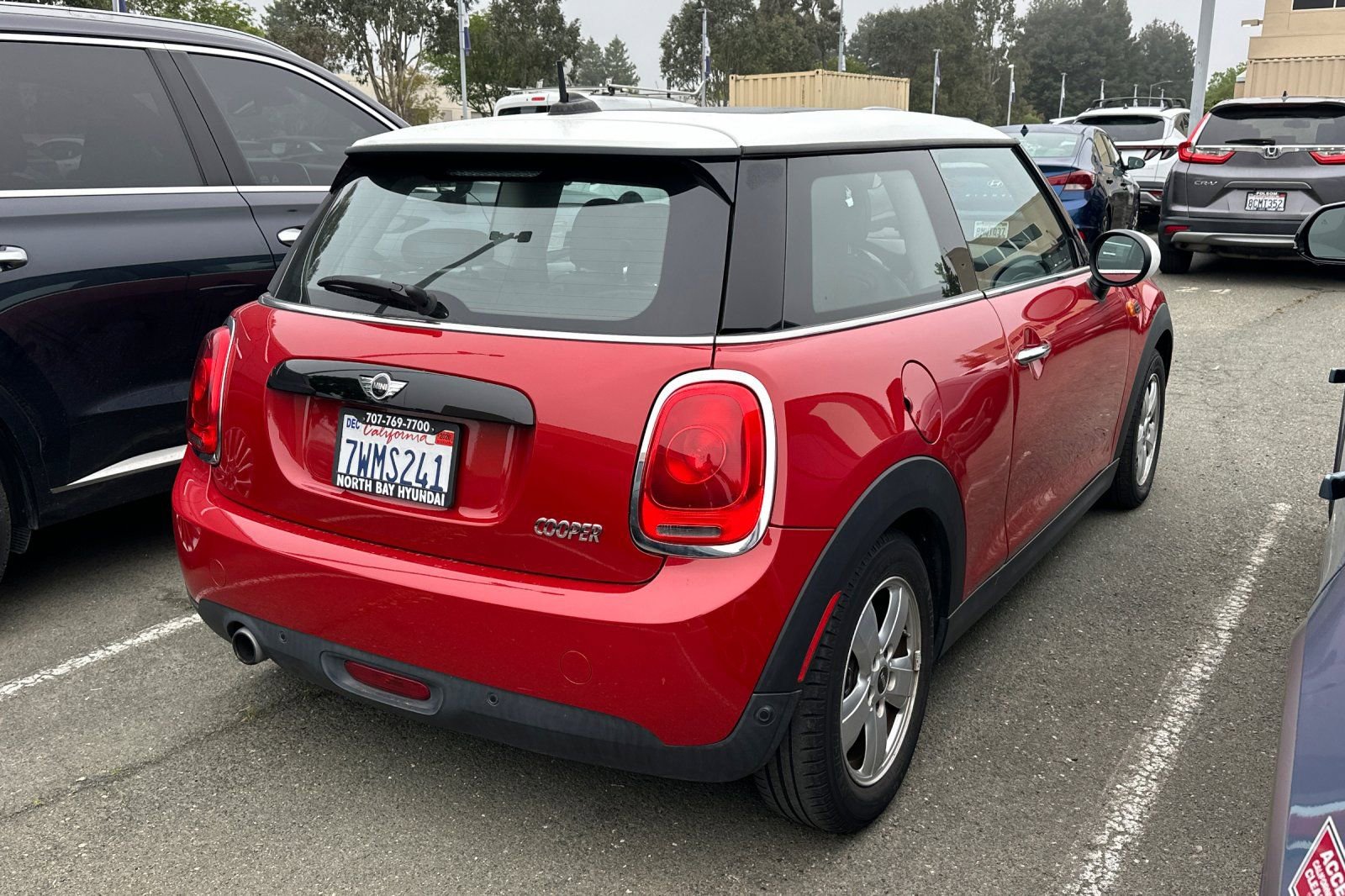 Used 2017 MINI Cooper 2-Door Hardtop FWD image 5