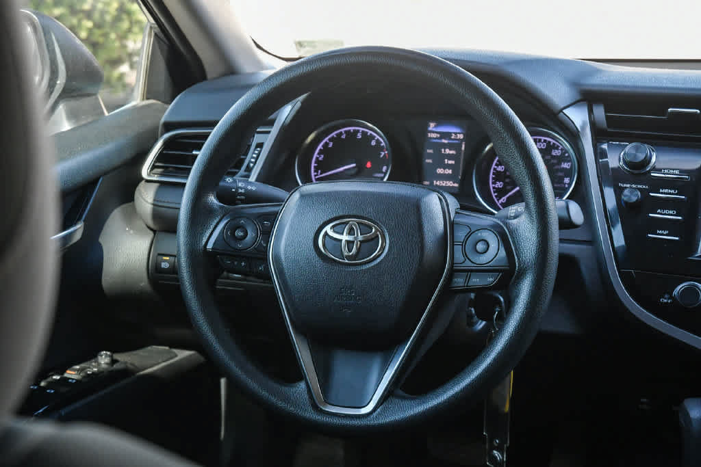 Used 2019 Toyota Camry LE FWD image 12