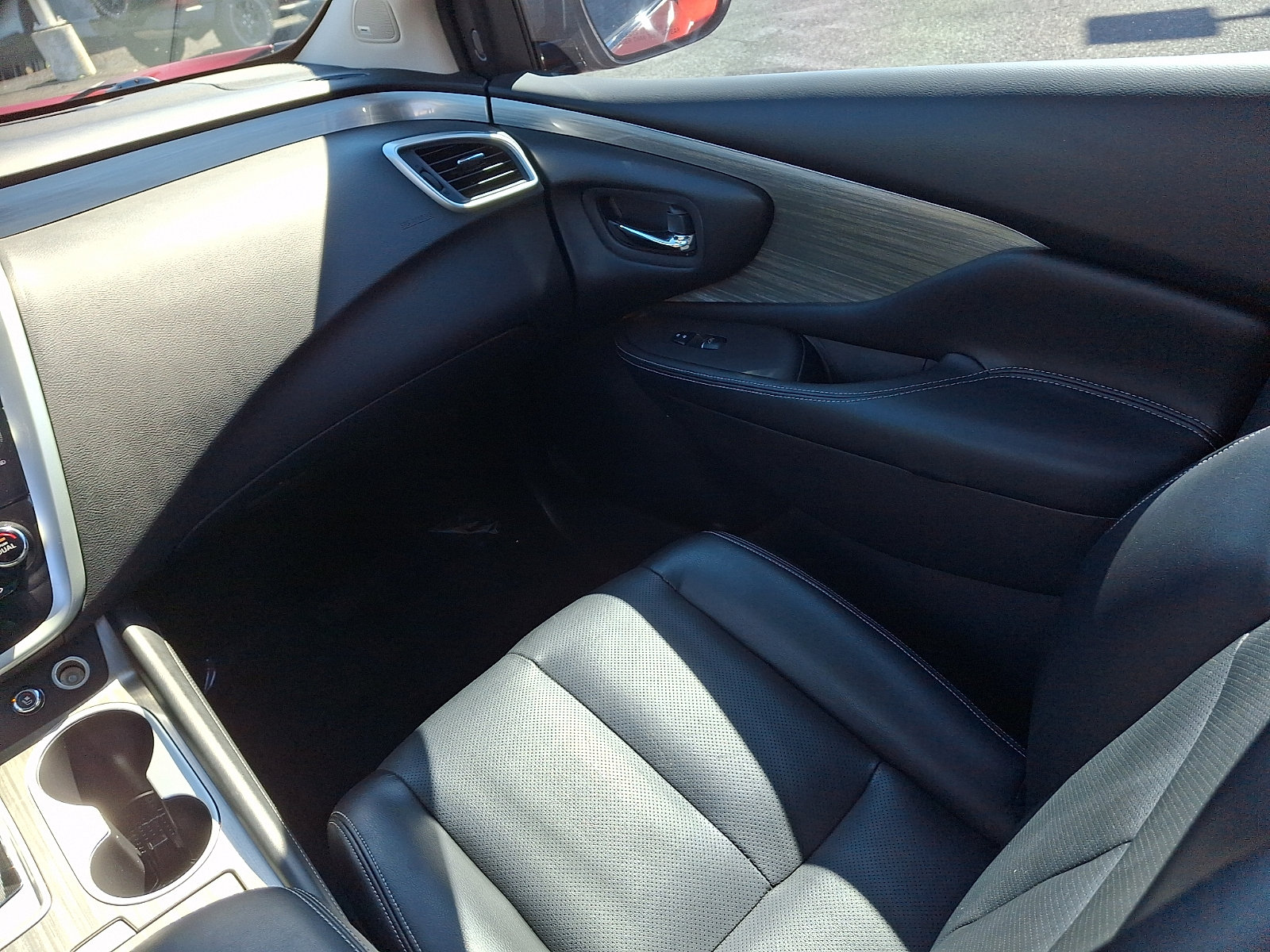 Used 2017 Nissan Murano Platinum w/ Platinum Technology Package FWD image 12