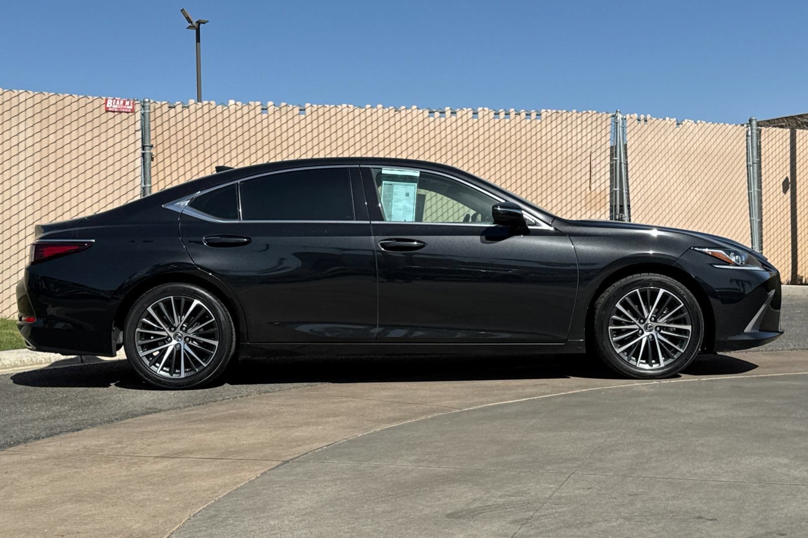 Certified 2024 Lexus ES 350 w/ Premium Package FWD image 3