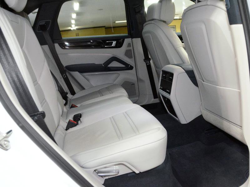 Used 2019 Porsche Cayenne S AWD/4WD image 29