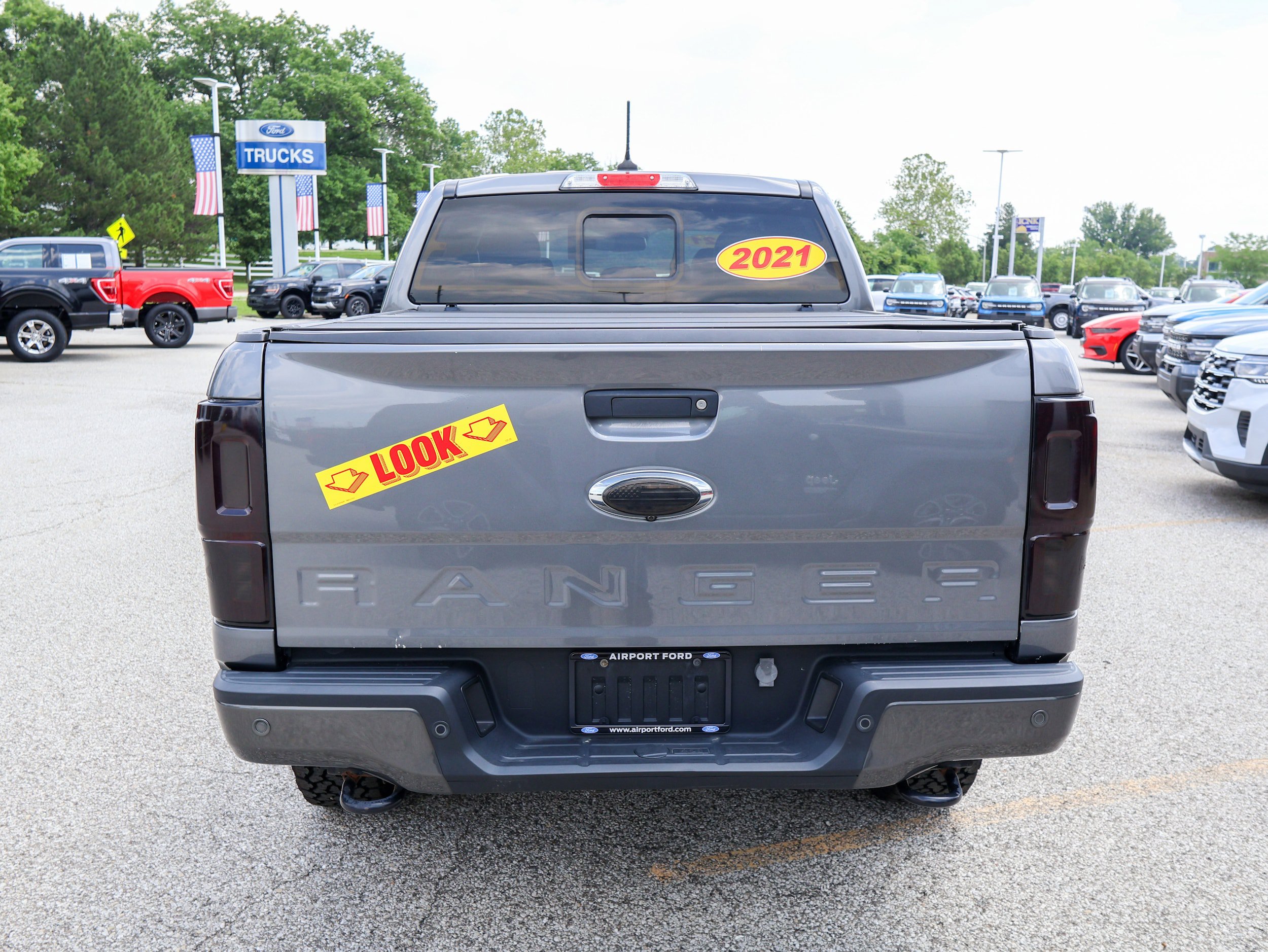 Used 2021 Ford Ranger Lariat w/ Tremor Off-Road Package AWD/4WD image 4