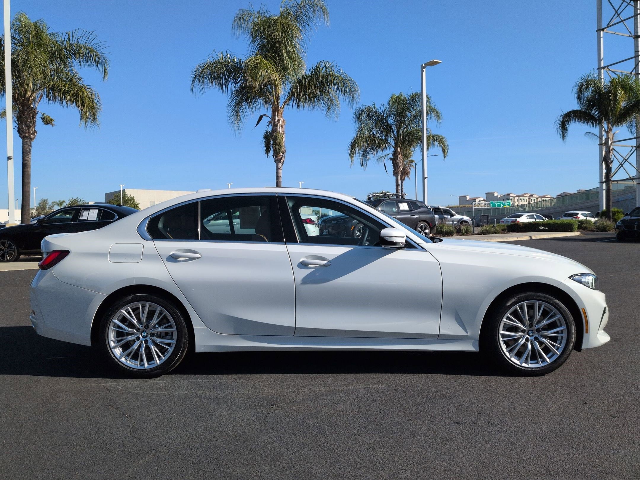 Certified 2024 BMW 330i Sedan w/ Convenience Package RWD image 11
