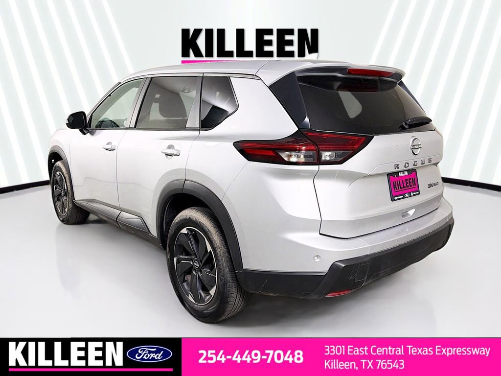 Used 2024 Nissan Rogue SV AWD/4WD image 6