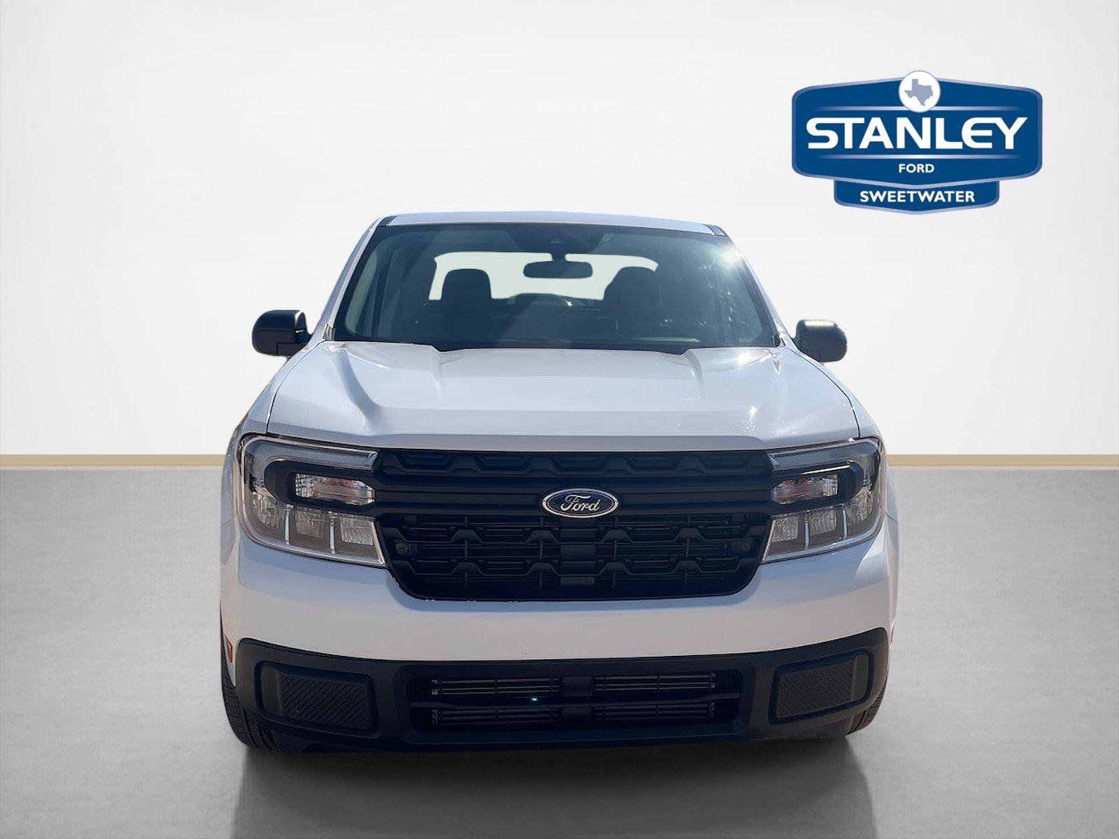 Used 2023 Ford Maverick XL FWD image 2