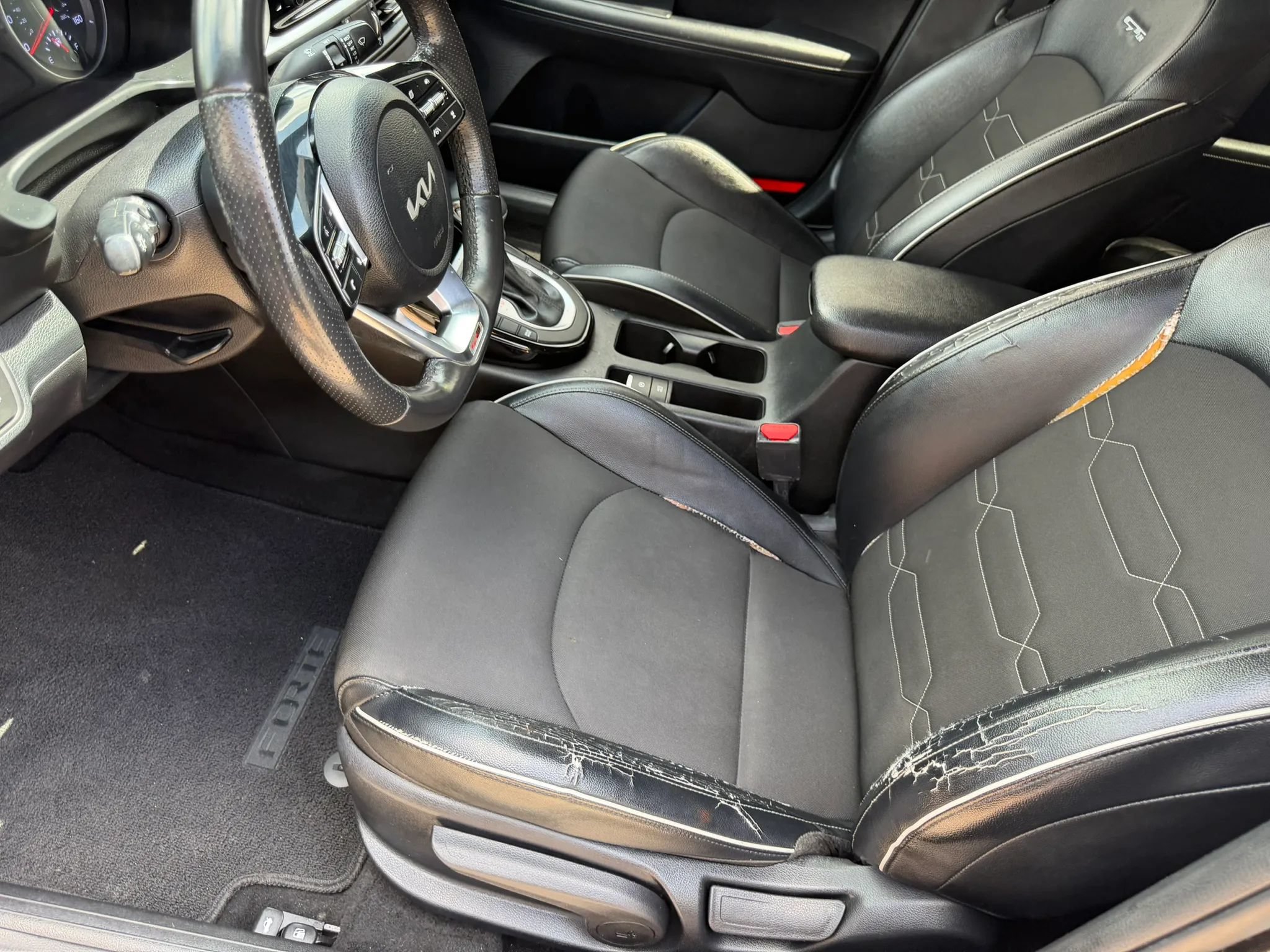 Used 2024 Kia Forte GT-Line FWD image 10