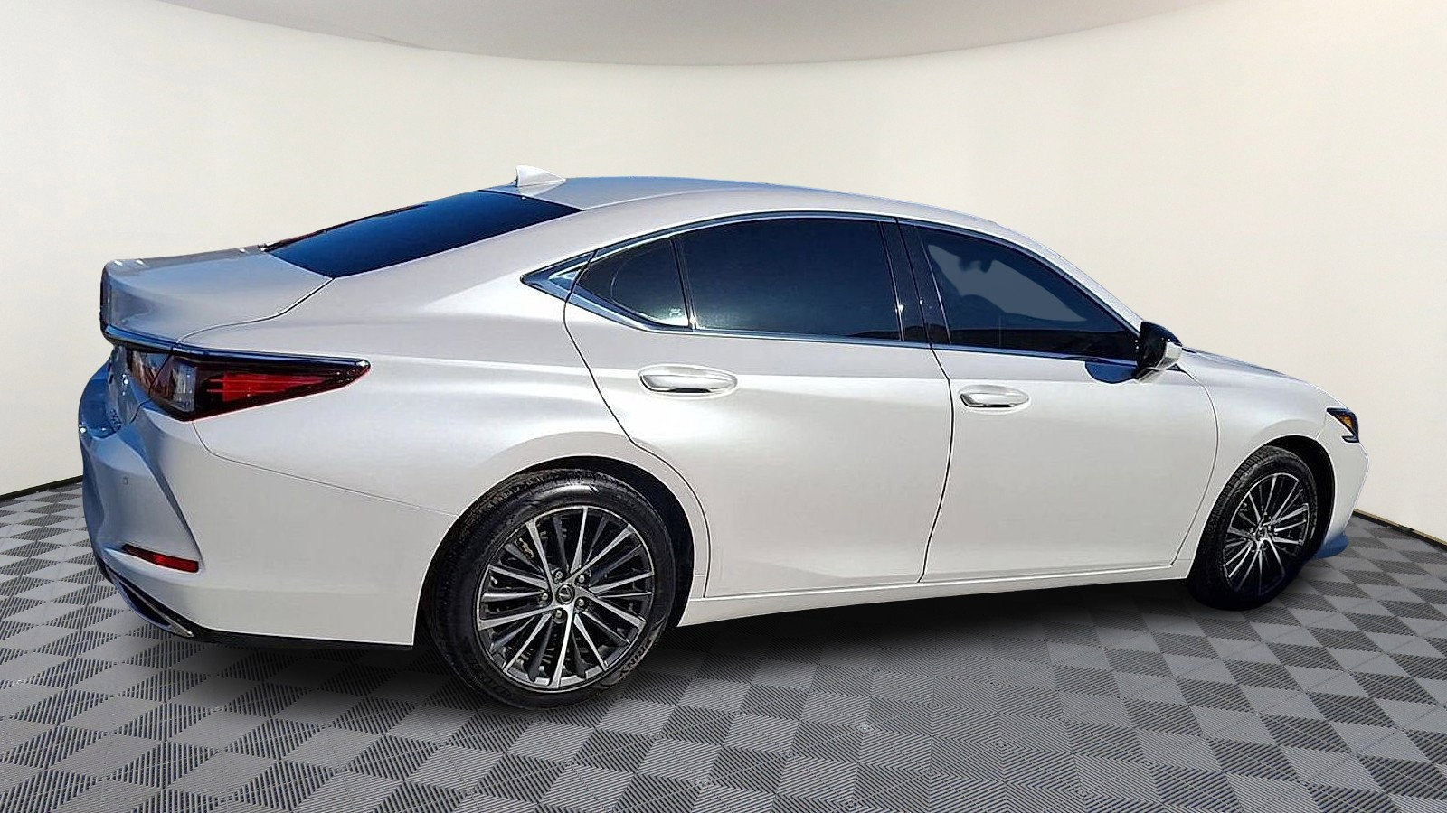 Used 2022 Lexus ES 350 w/ Premium Package image 8