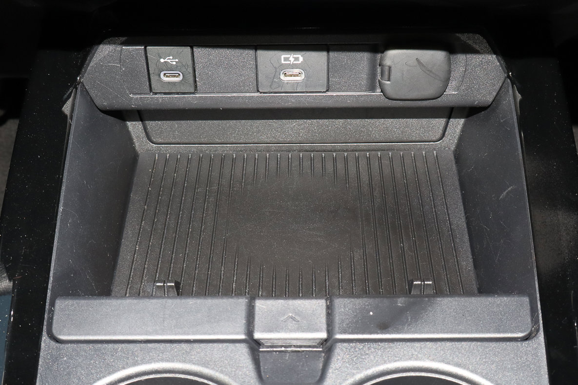 Used 2024 Toyota Prius LE image 21