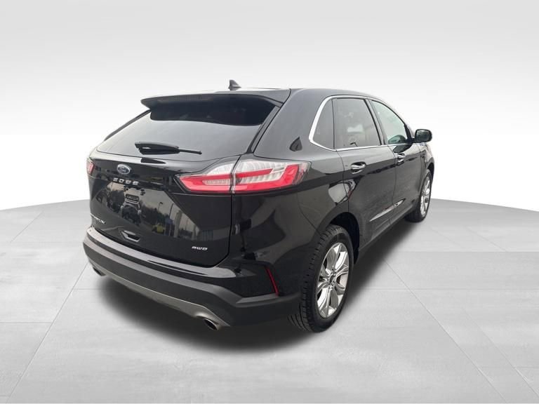 Used 2024 Ford Edge Titanium AWD/4WD image 8