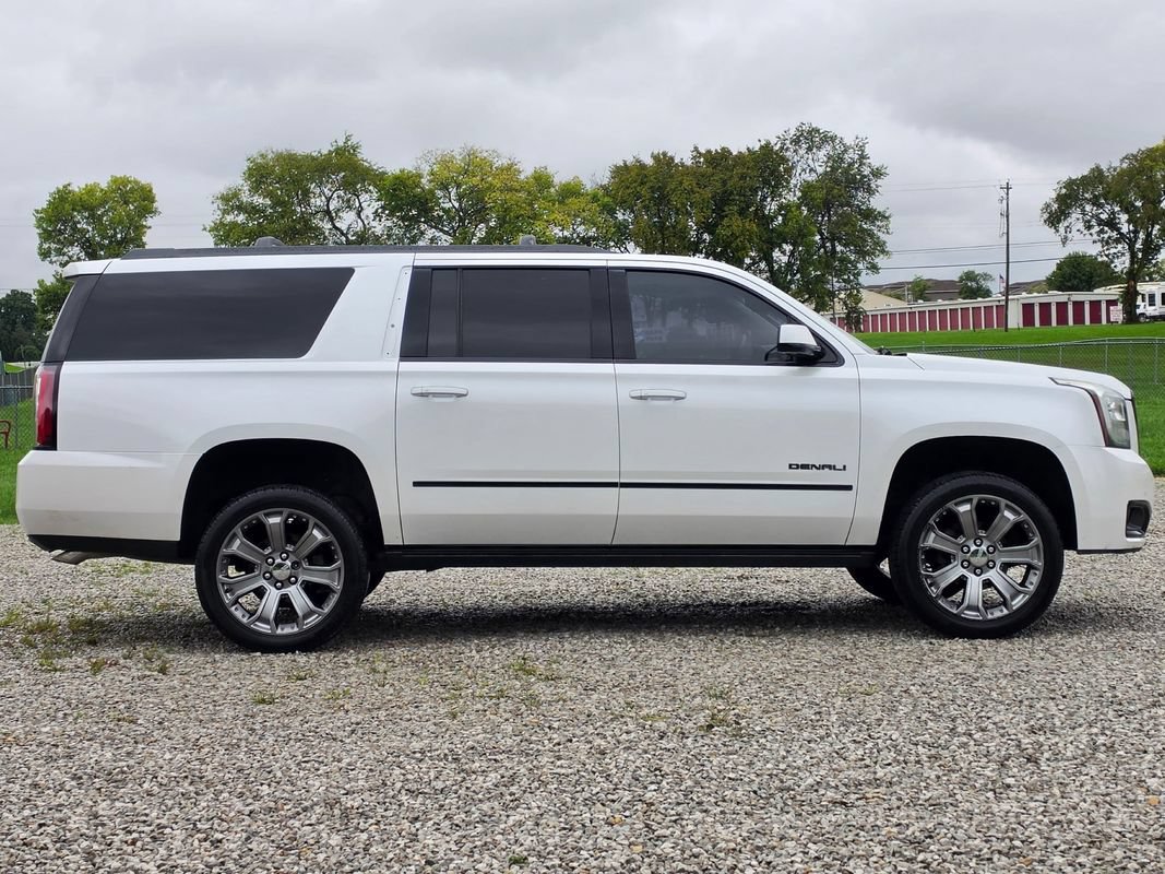 Used 2016 GMC Yukon XL Denali w/ Open Road Package AWD/4WD image 5