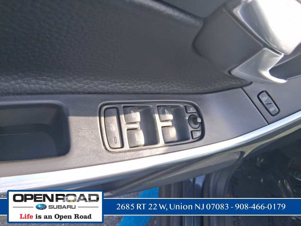 Used 2013 Volvo XC60 T6 AWD/4WD image 15
