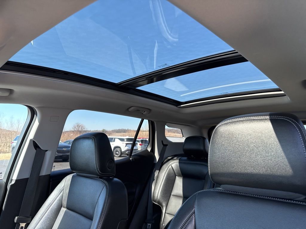 Certified 2024 GMC Terrain SLT w/ Infotainment Package II image 48