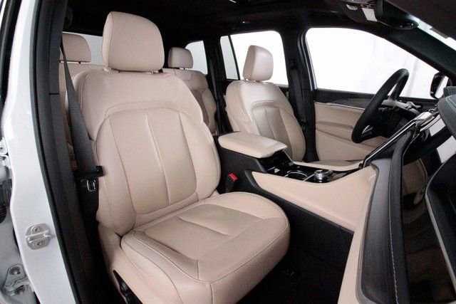 Used 2022 Jeep Grand Cherokee Limited 4xe image 24