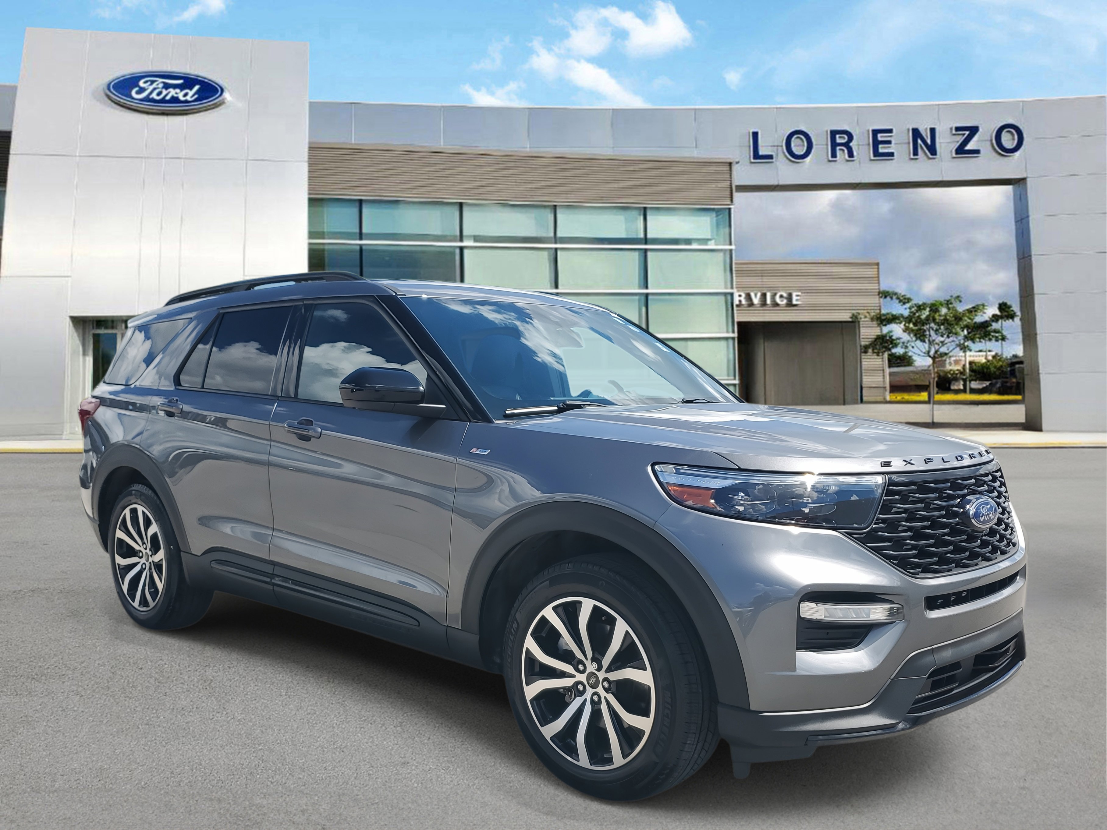 Used 2022 Ford Explorer ST-Line image 3