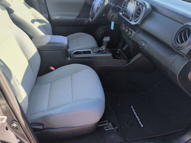 Used 2020 Toyota Tacoma SR w/ SR Convenience Package RWD image 34