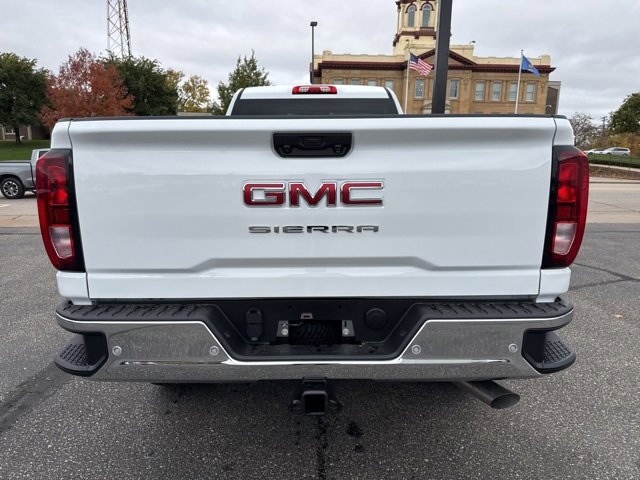 New 2026 GMC Sierra 3500 Pro image 4