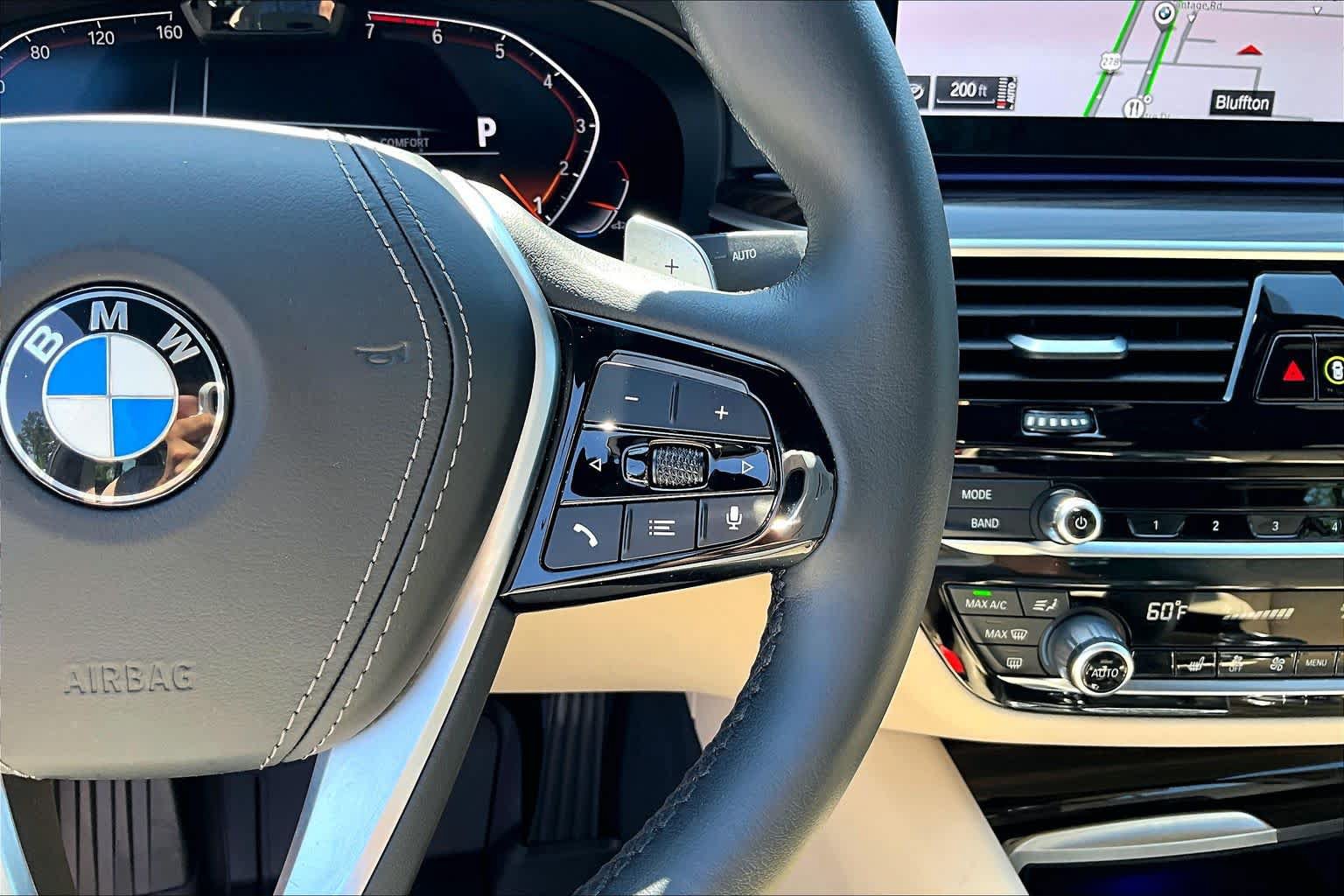 Used 2023 BMW 530i w/ Premium Package RWD image 25