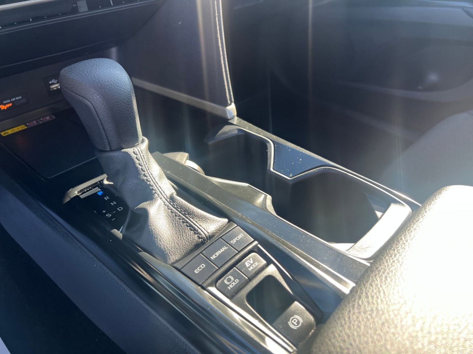 Used 2025 Toyota Camry LE image 41