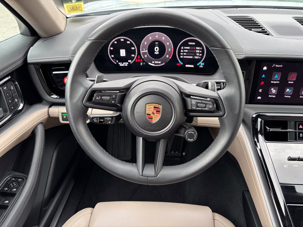 Certified 2025 Porsche Panamera 4 AWD/4WD image 25