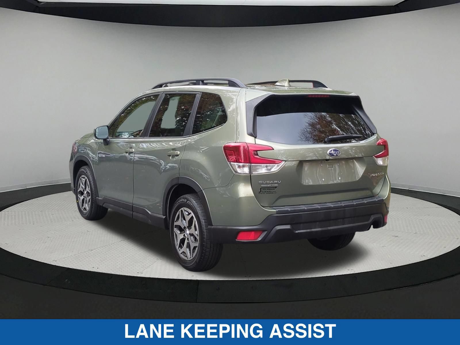 Used 2020 Subaru Forester Premium AWD/4WD image 6