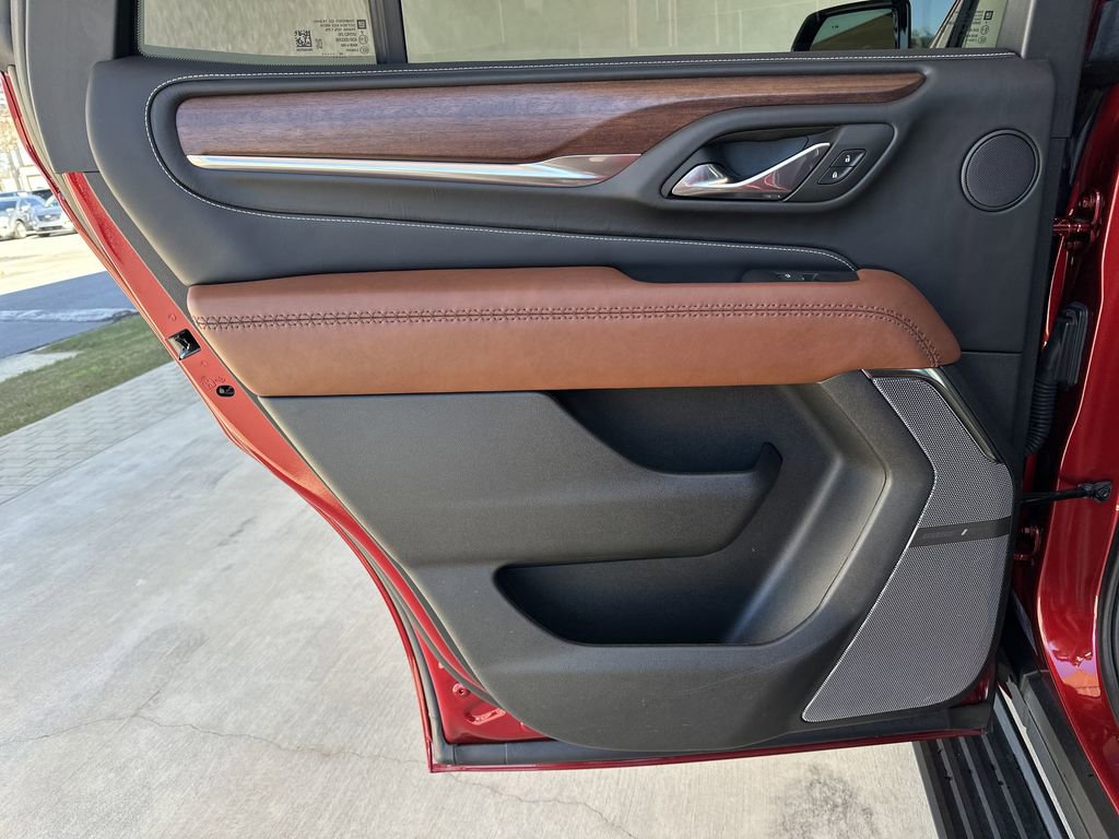 Certified 2024 GMC Yukon Denali Ultimate image 28