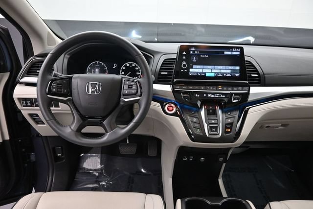 Certified 2026 Honda Odyssey Touring image 11