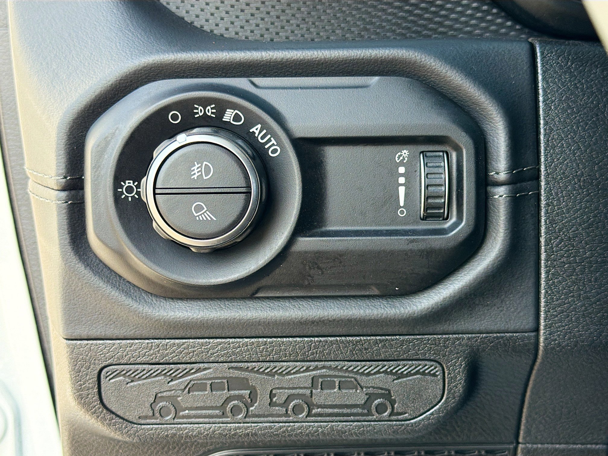 Used 2026 Jeep Gladiator Mojave image 34