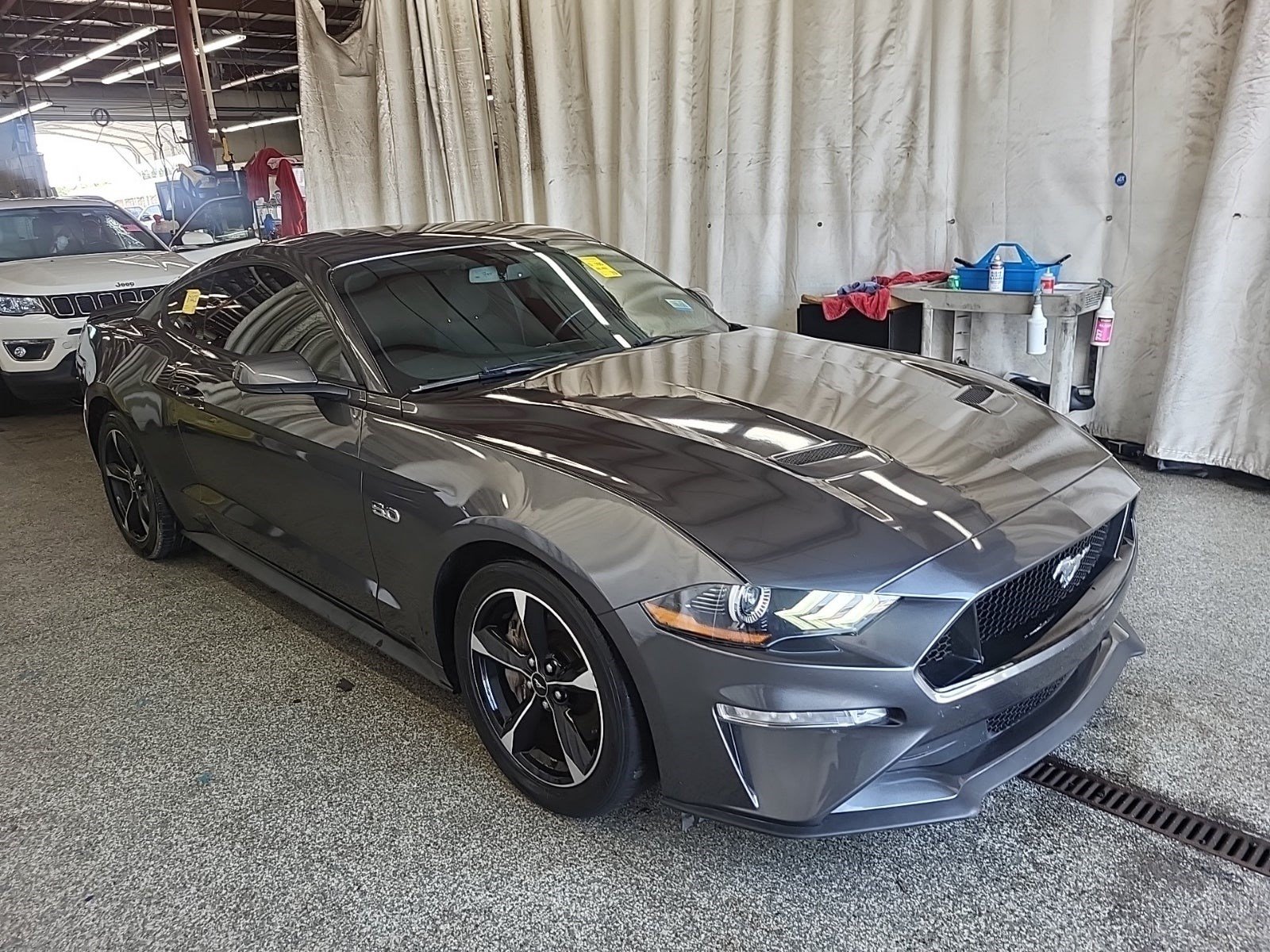 Used 2018 Ford Mustang GT w/ Equipment Group 301A RWD image 4