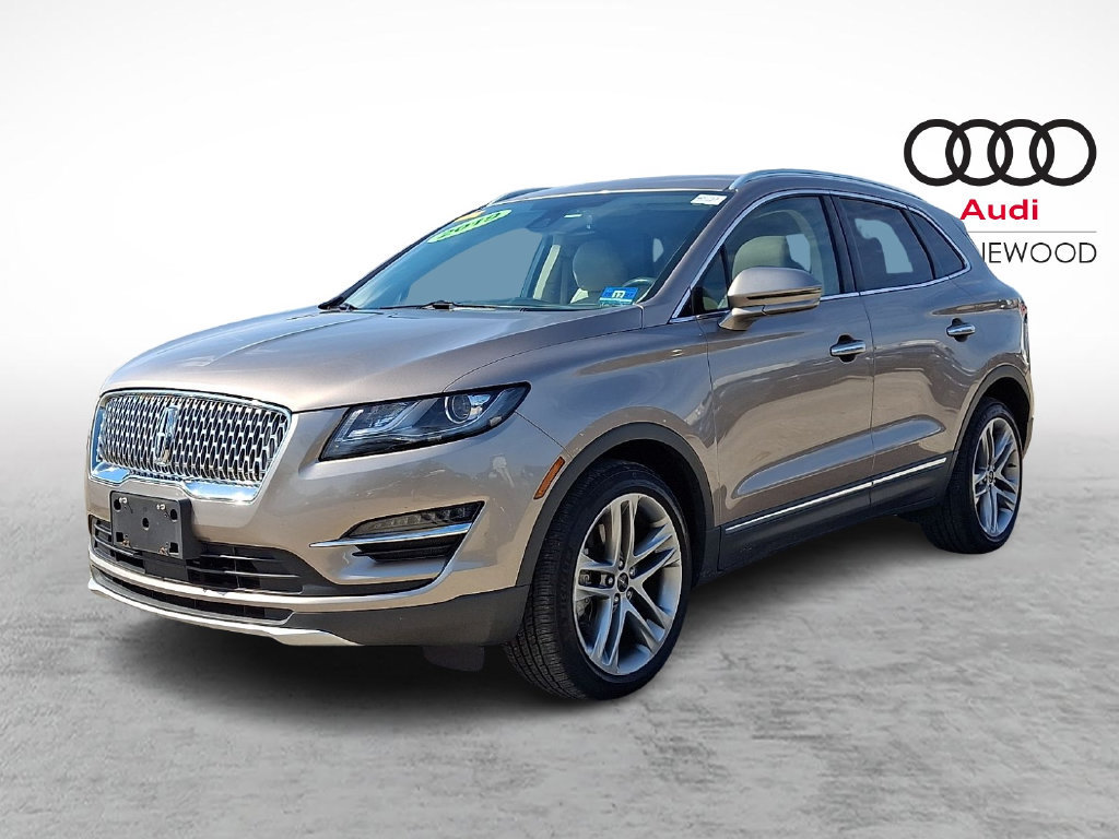 Used 2019 Lincoln MKC Reserve w/ MKC Climate Package AWD/4WD image 3