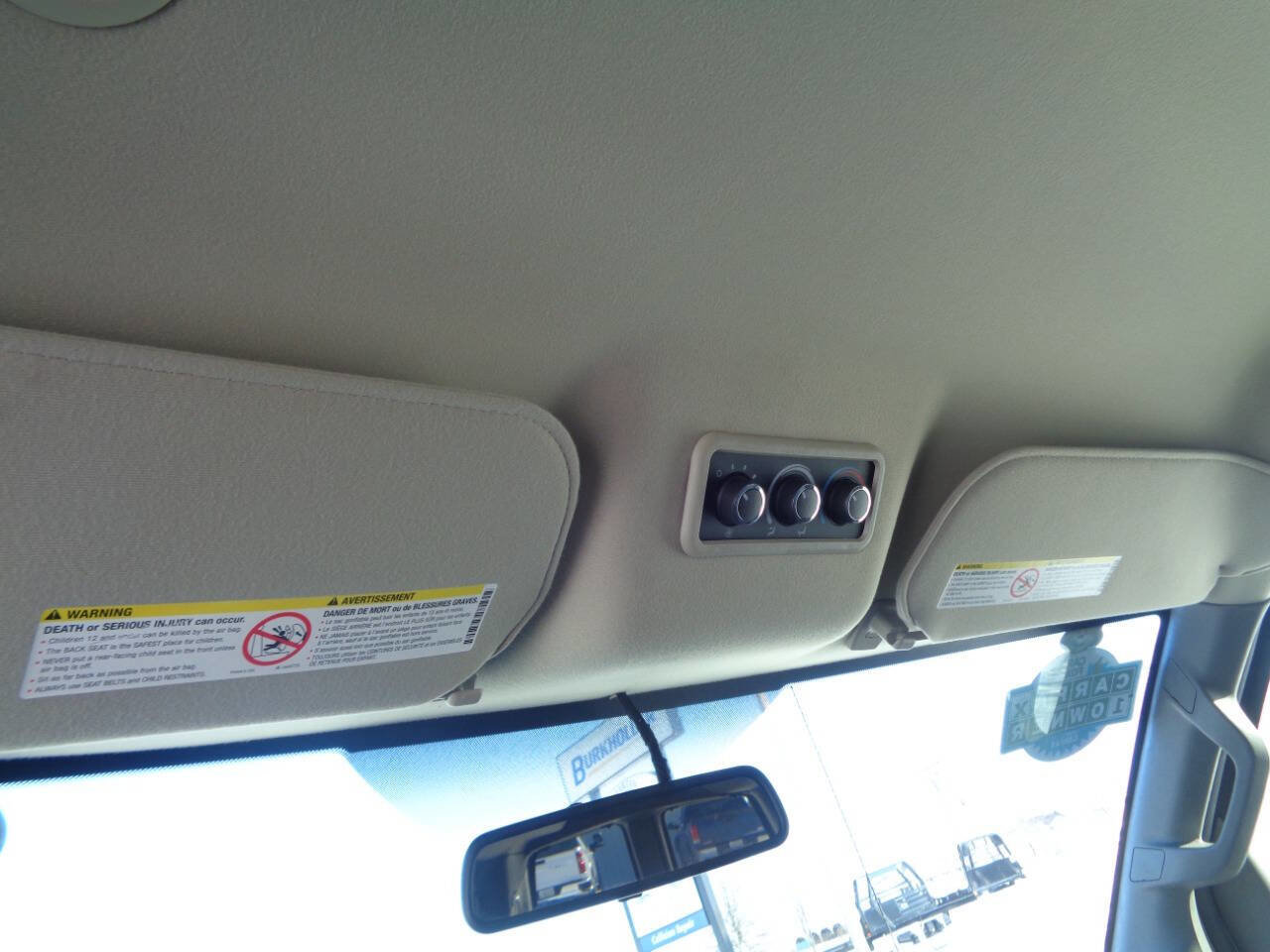 Used 2017 Chevrolet Express 3500 LT w/ LT Preferred Equipment Group image 18