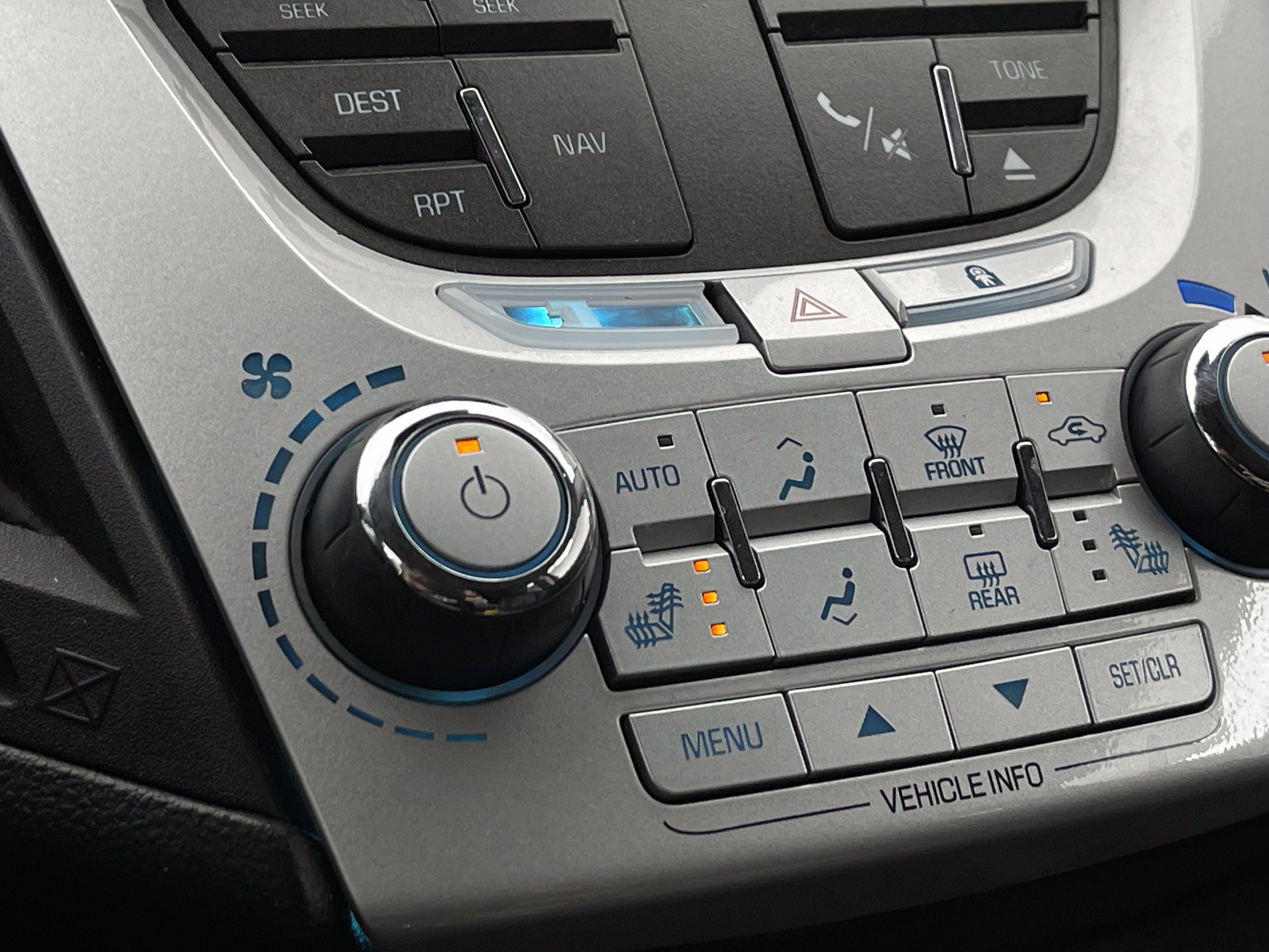 Used 2015 Chevrolet Equinox LTZ FWD image 6