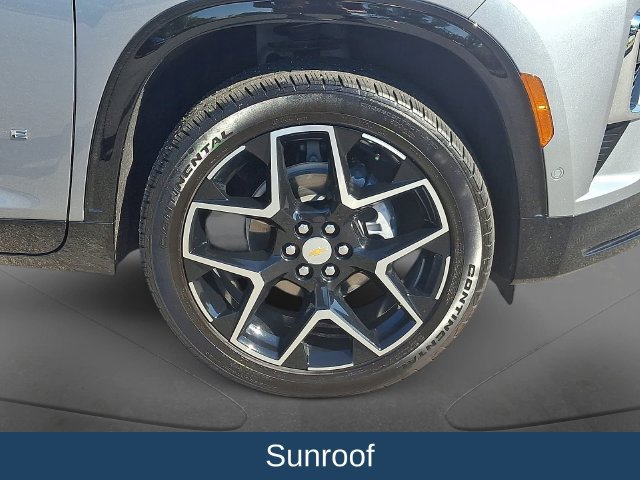 Used 2025 Chevrolet Traverse High Country w/ LPO, Floor Liner Package FWD image 10