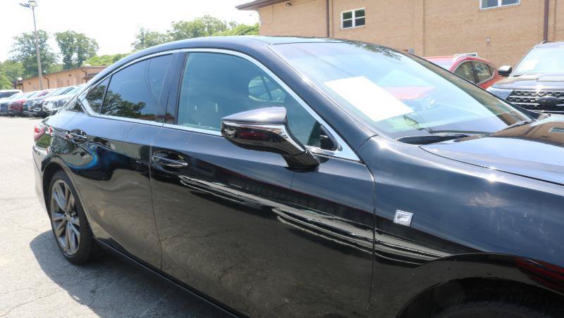 Used 2019 Lexus ES 350 F Sport w/ Accessory Package FWD image 3