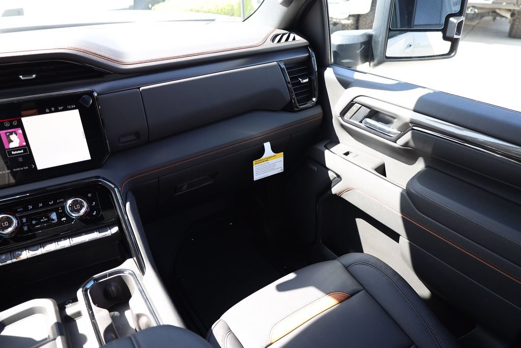 New 2026 GMC Sierra 2500 AT4 w/ AT4 Premium Plus Package AWD/4WD image 21
