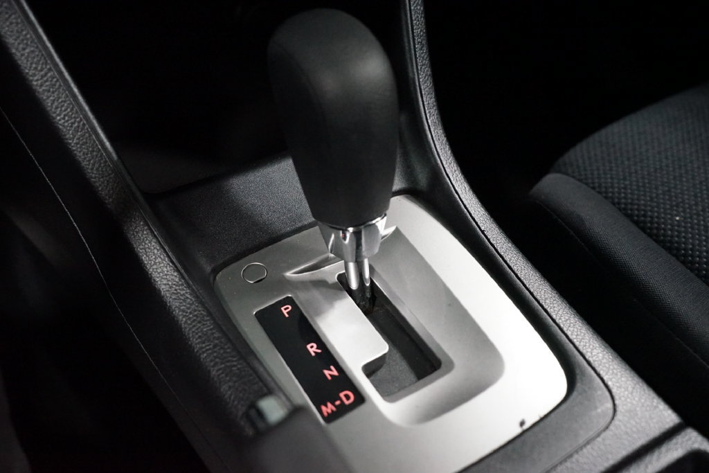 Used 2014 Subaru Impreza 2.0i Premium w/ All-Weather Package w/CVT AWD/4WD image 19
