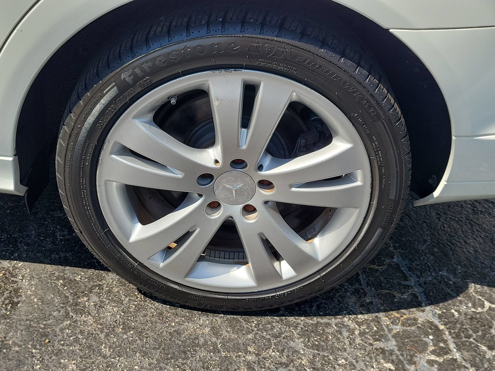 Used 2010 Mercedes-Benz C 300 Sedan image 8