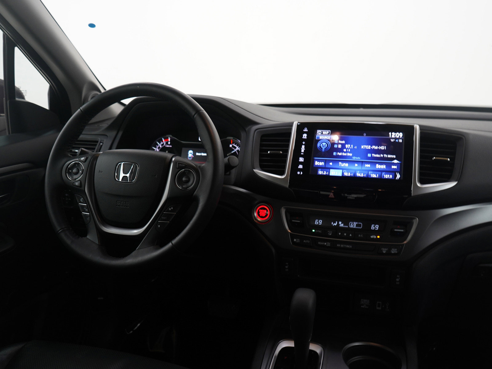 Used 2019 Honda Ridgeline RTL-T image 14