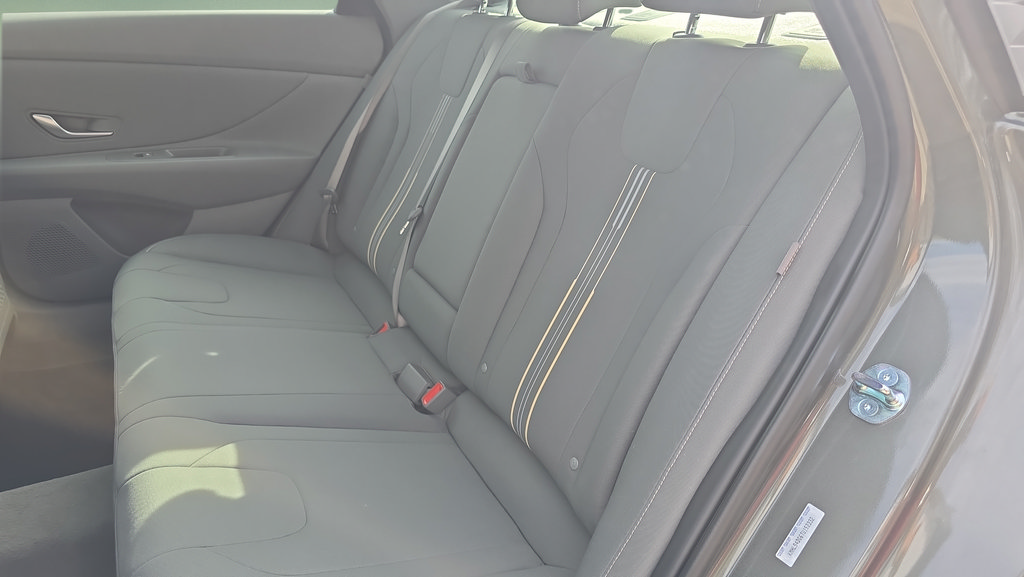 New 2026 Hyundai Elantra SEL Sport Premium FWD image 9