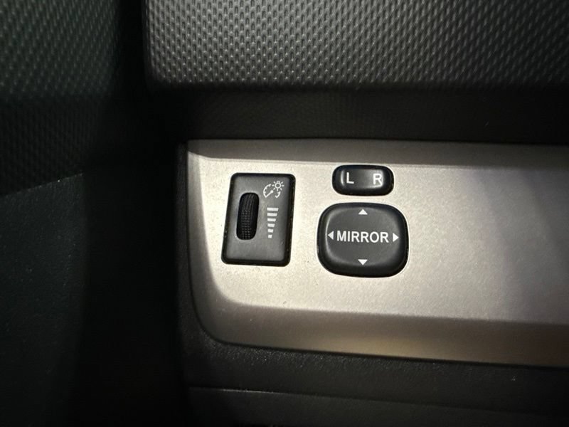Used 2013 Scion xB FWD image 19