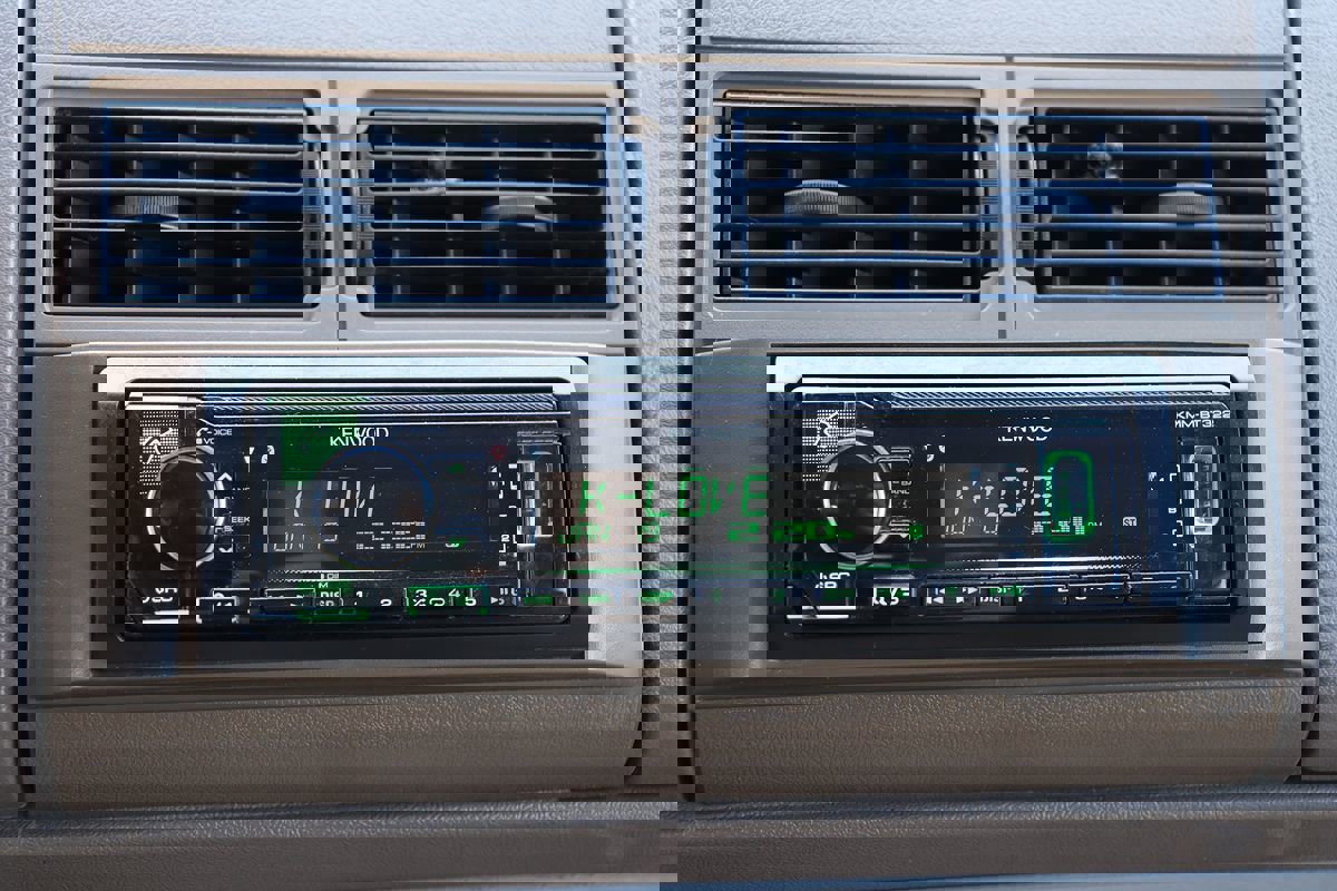 Used 1994 GMC Yukon 4WD 2-Door image 29