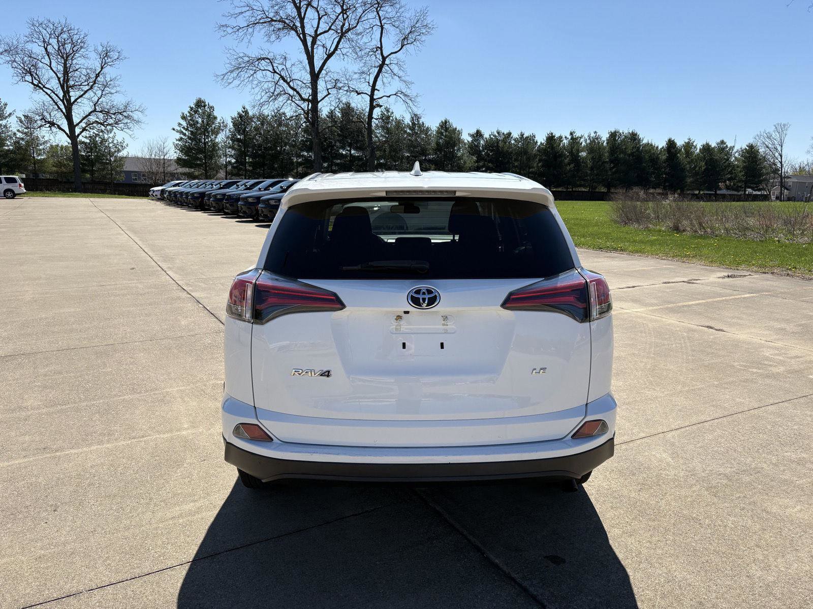 Used 2018 Toyota RAV4 LE w/ All Weather Liner Package FWD image 25