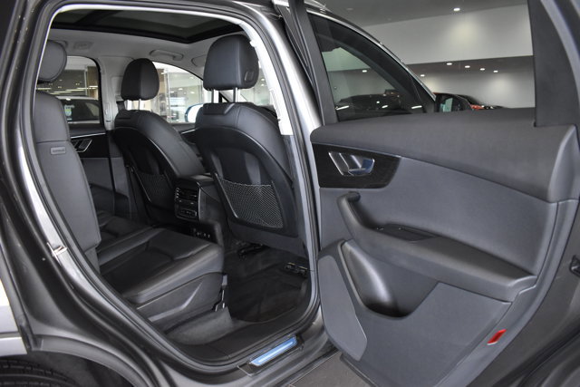 Used 2023 Audi Q7 2.0T Premium image 27