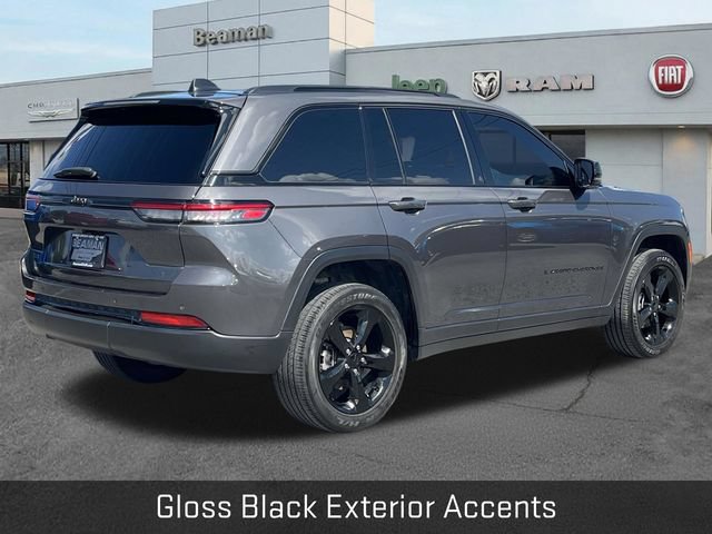 Used 2022 Jeep Grand Cherokee Altitude AWD/4WD image 7